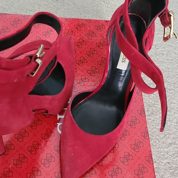 GUESS heels Red Suede in original box. 6-1/2m.  Like new !! - Picture 2 of 4